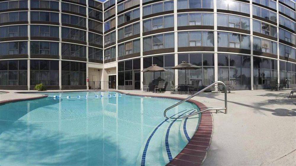 Wyndham Houston Hobby Airport South Houston Exterior foto